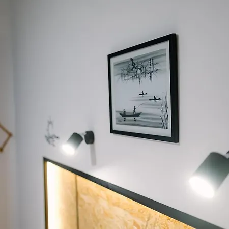 Διαμέρισμα Center *